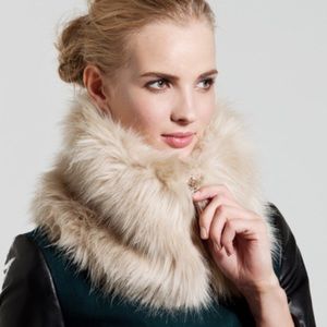 NWT Ted Baker Faux Fur Collar Scarf